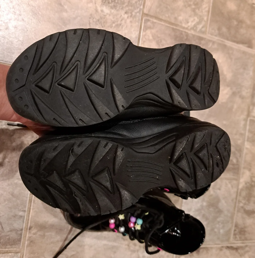 2 pairs of kids boots